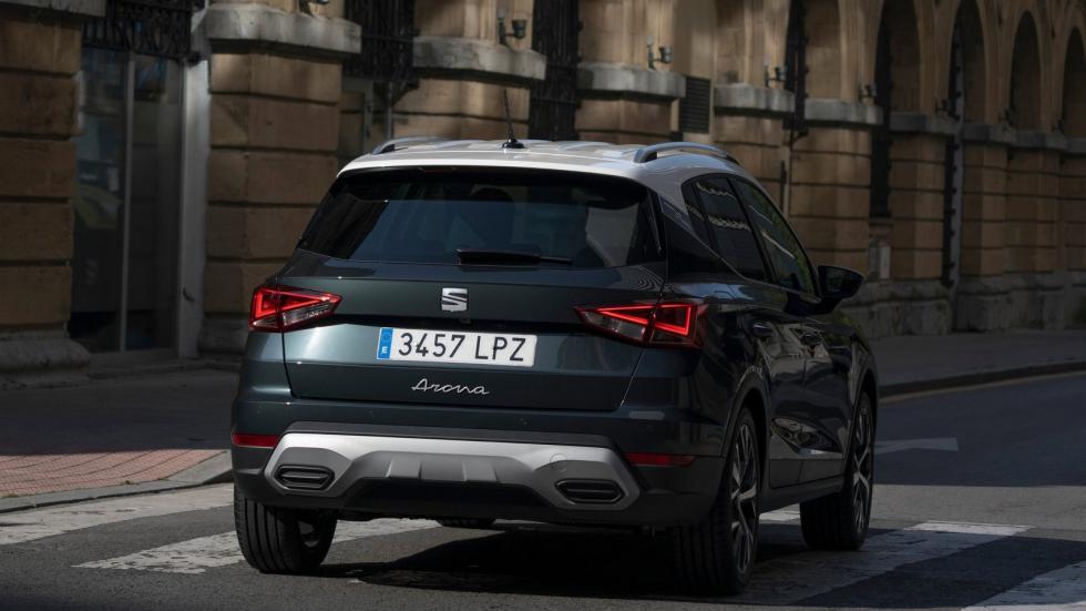  Στιλάτα B-SUV με 18 χιλιάδες! Kia Stonic ή SEAT Arona;